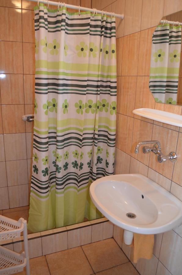 Willa Sara' Władysławowo Exteriör bild